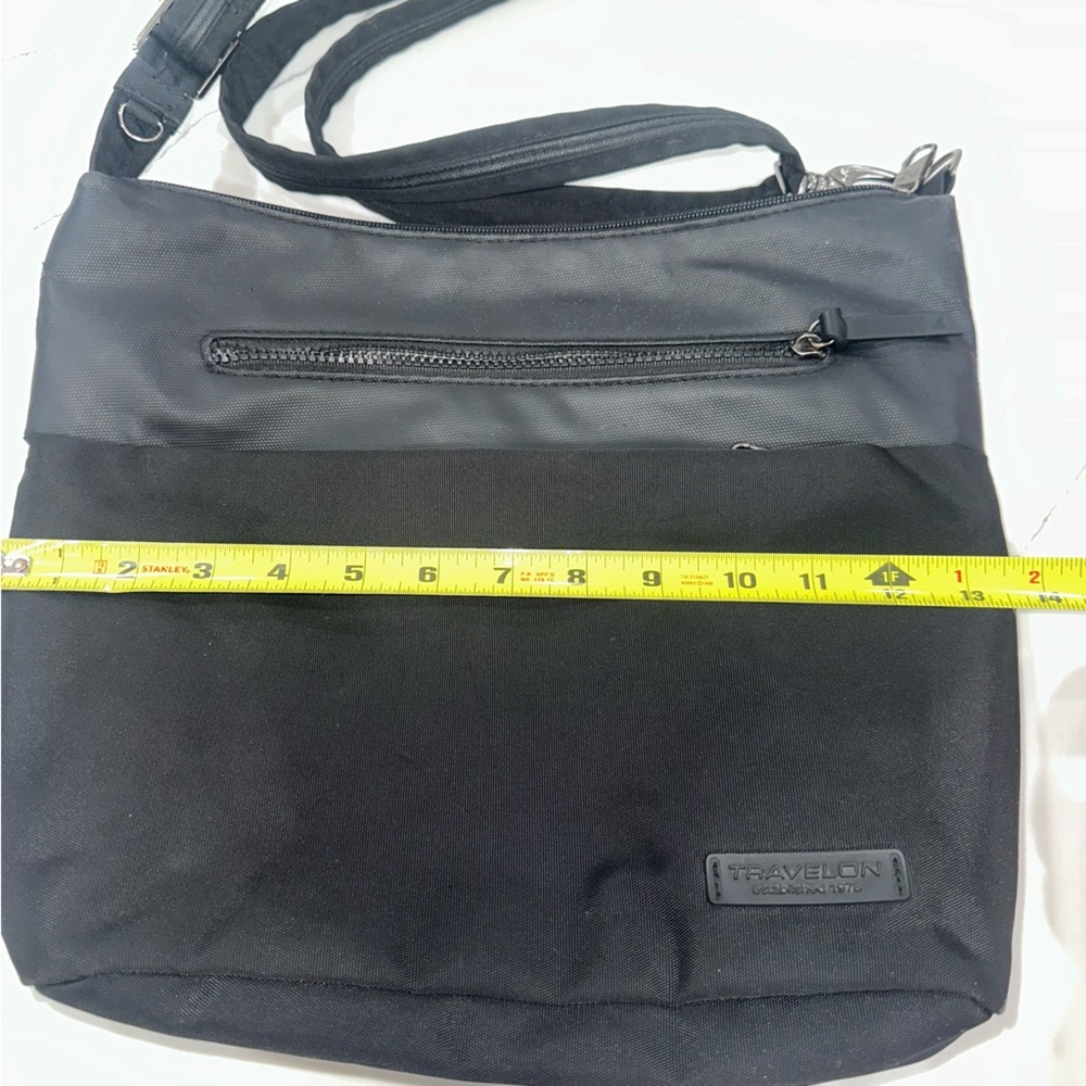 Travelon Anti-Theft Metro Crossbody Bag Black RFID 43414 - Picture 15 of 16
